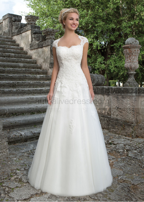 Sweetheart Neck Beaded Ivory Lace Tulle Wedding Dress With Detachable Jacket